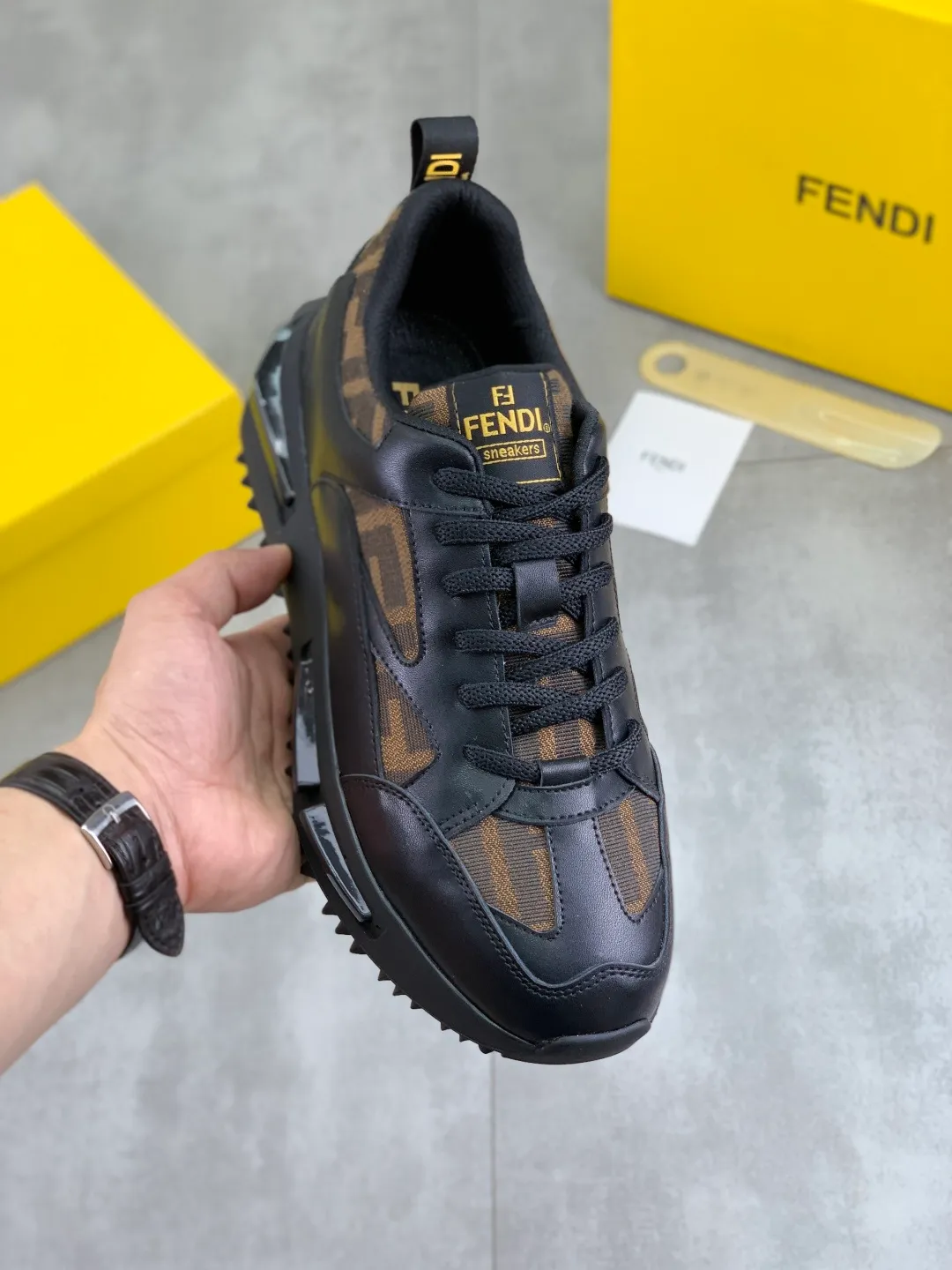 ​Men's shoes 💰P460 💰[New style] little monster 🆘 New FENDI (Fendi) new style 🕶️🕶️Simple routing effect, showing an elegant and cool driving shoe 🎬Using imported calfskin + first-layer pigskin lining🐂Excellent material🎬Detailed workmanship 🤗Comfortable foot feel➰➰. ​Pair it with any outfit to show your taste and temperament, low-key luxury ♻️Design ​simple and elegant ​noble and fashionable 🍃​Very loved and favored by trendy men 💓❤️size: 38-44 2️⃣colors available